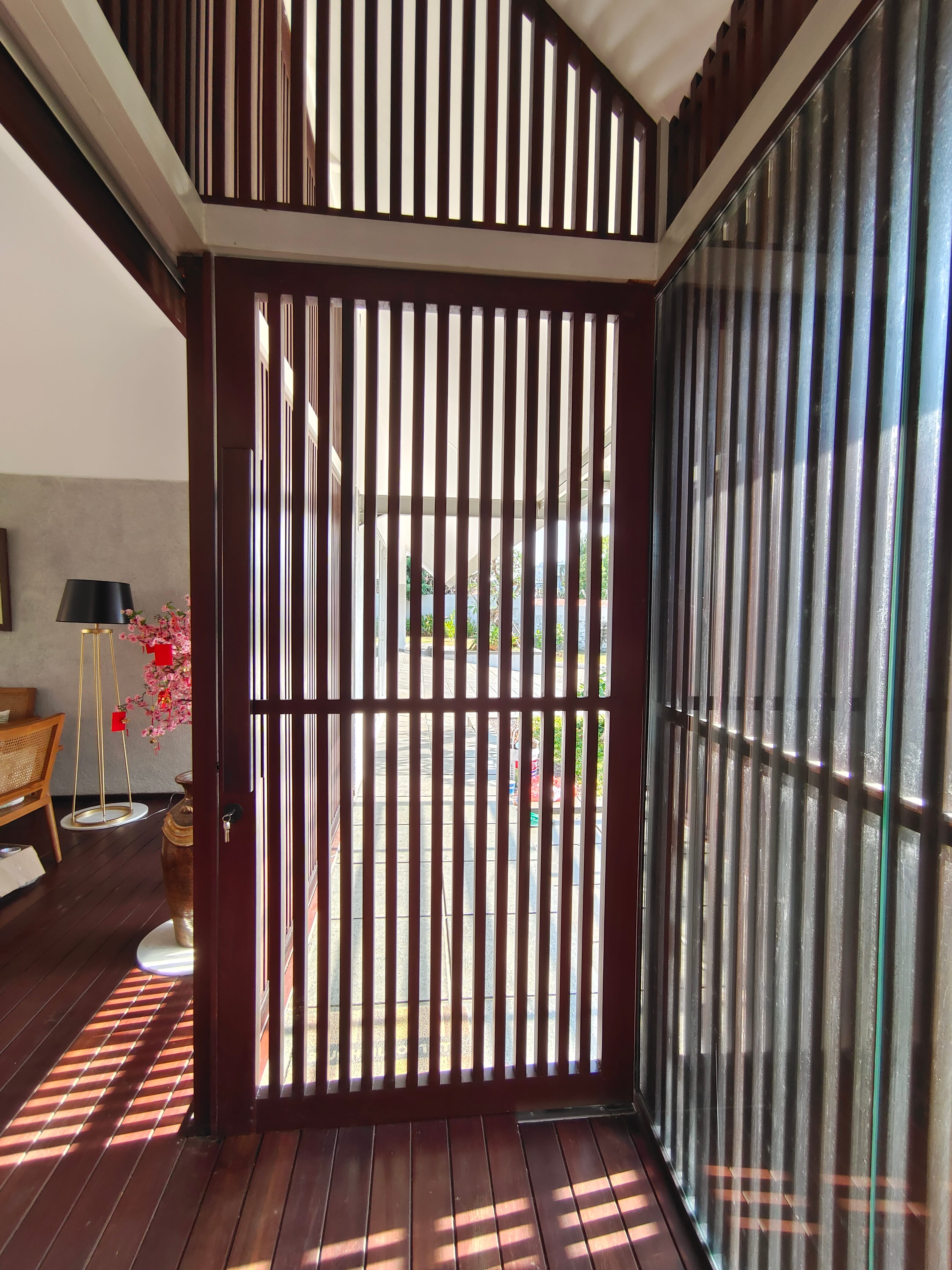 Interior kisi-kisi door